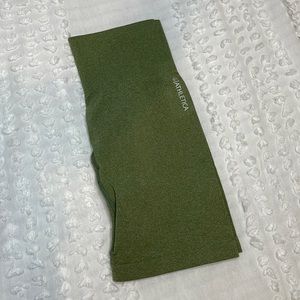 G|Athletica NEW NEVER BEEN WORN biker shorts in green size medium